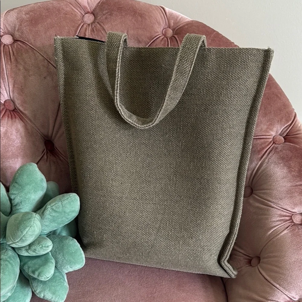 NWOT Marc Jacobs Olive Tote with Gold Floral Accents - Picture 6 of 6